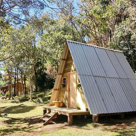 Sitio Flor Da Montanha Villa Сао Бенто до Сапукай Екстериор снимка